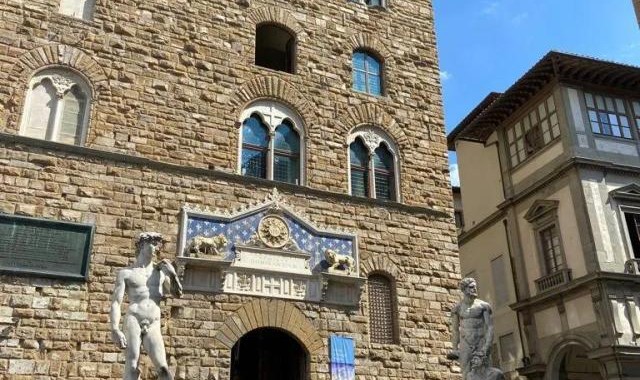 直播吧咪咕体育直播-武磊讲述佛罗伦萨行 热身赛纪念西班牙人老队长