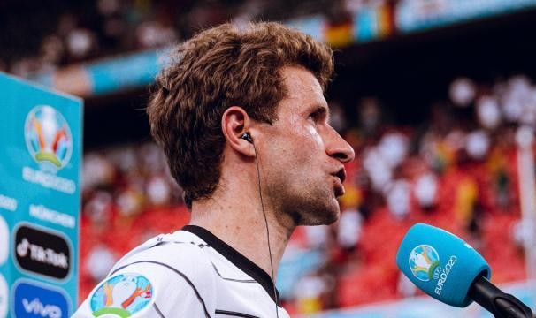 足球在线直播观看-德国将帅齐吹戈森斯 穆勒：原来他在意甲踢球啊……