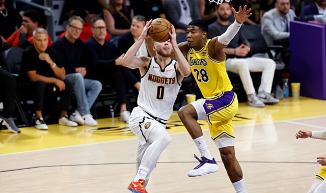 足球游戏-又一次打出了一塌糊涂的表现，掘金侧翼新星的情况真是令人担心？